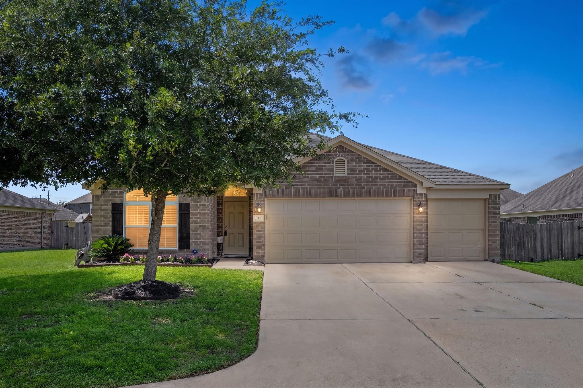 15406 Urban Elm Street