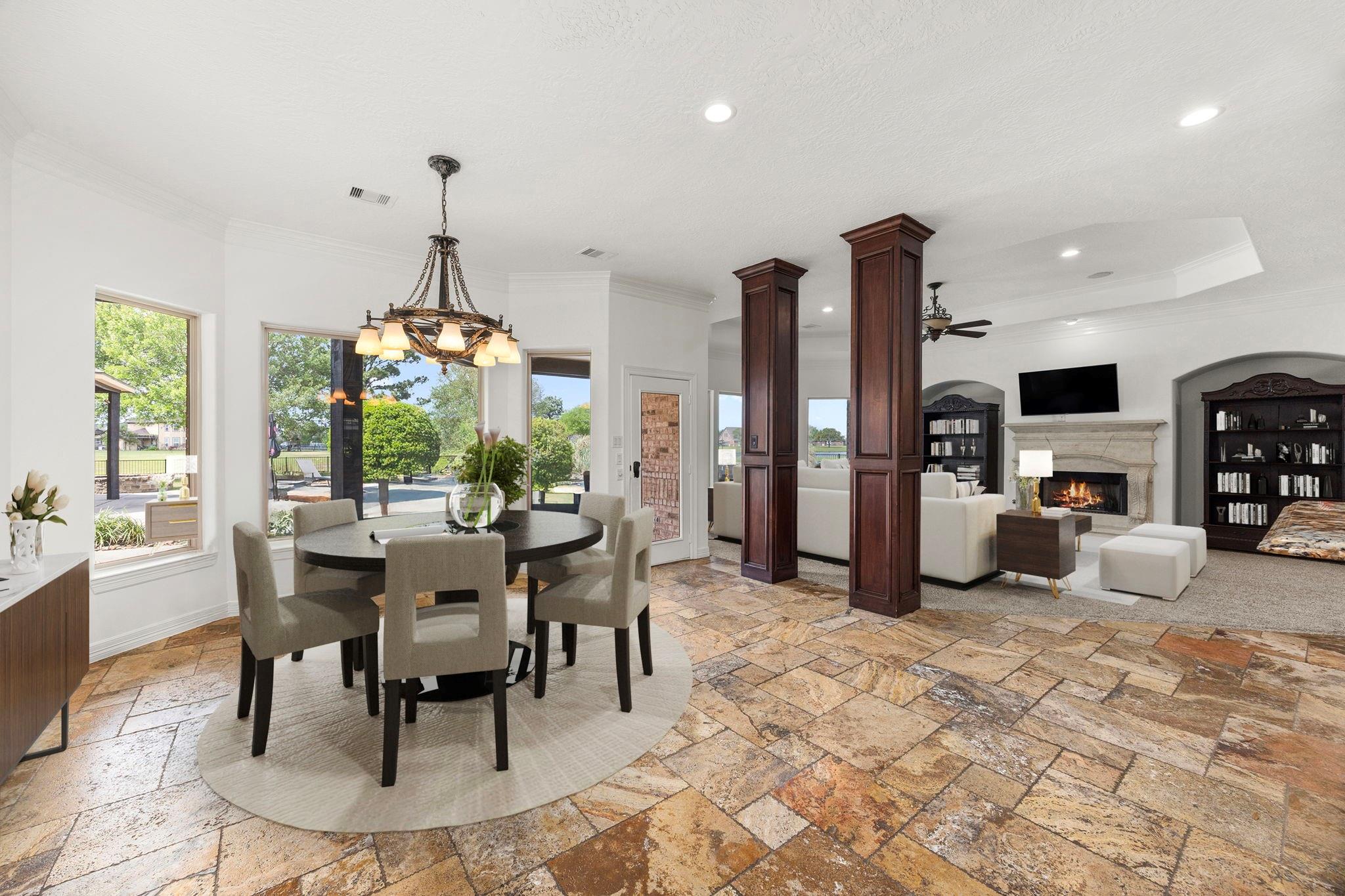4611 Oasis Point