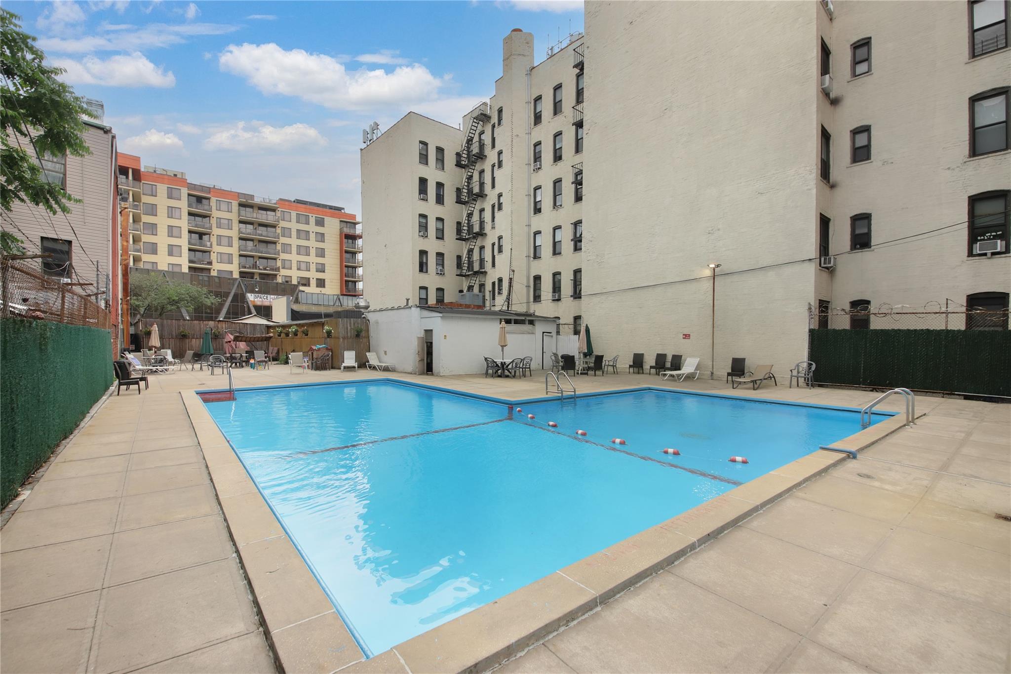 1625 Emmons Avenue Unit: 6B