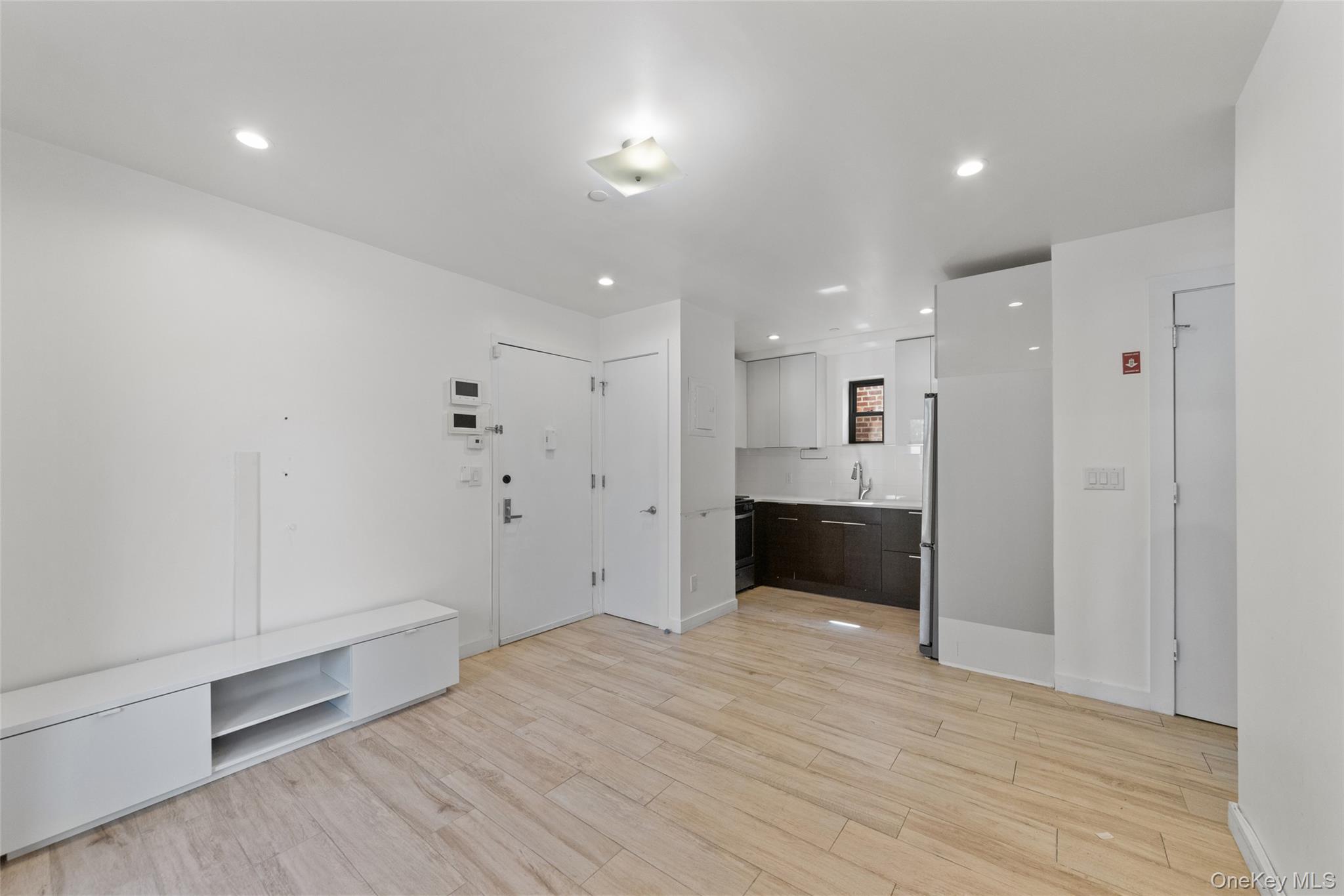 2820 Avenue Z Unit: 1B