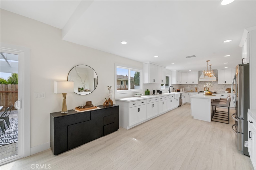 8182 Whitburn Circle