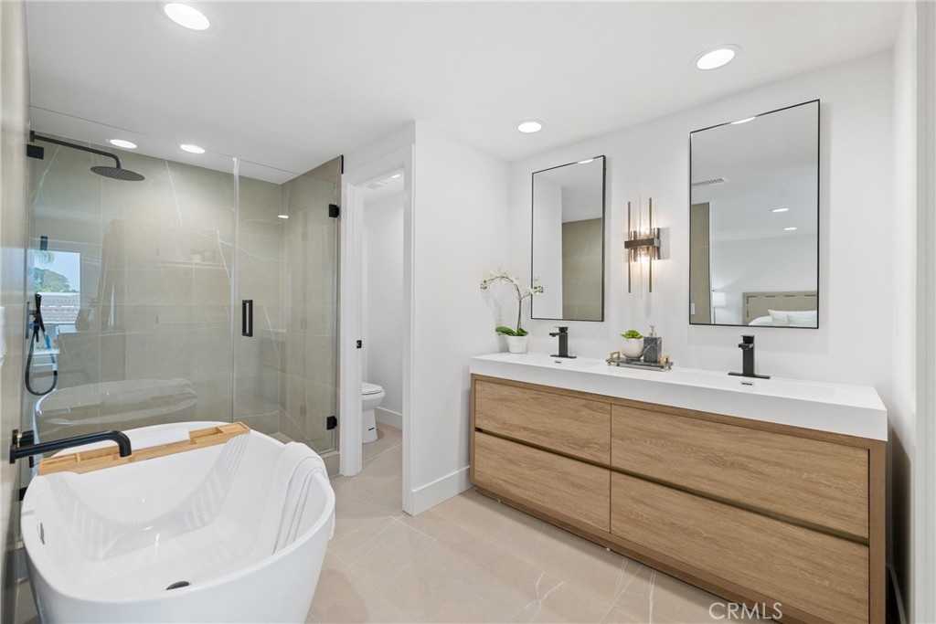 8182 Whitburn Circle