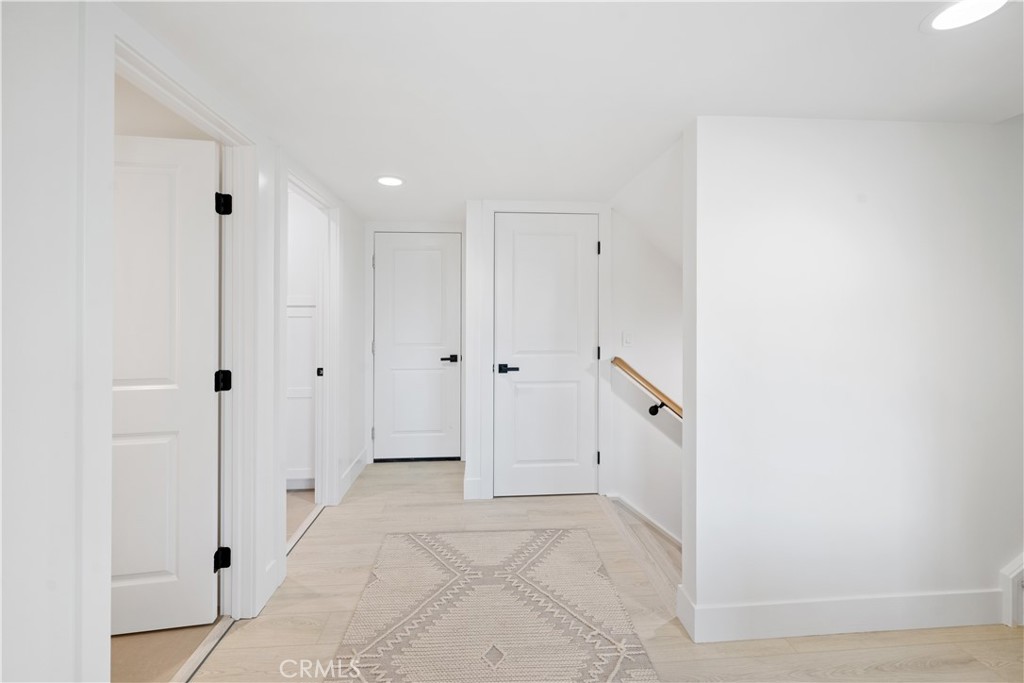 8182 Whitburn Circle