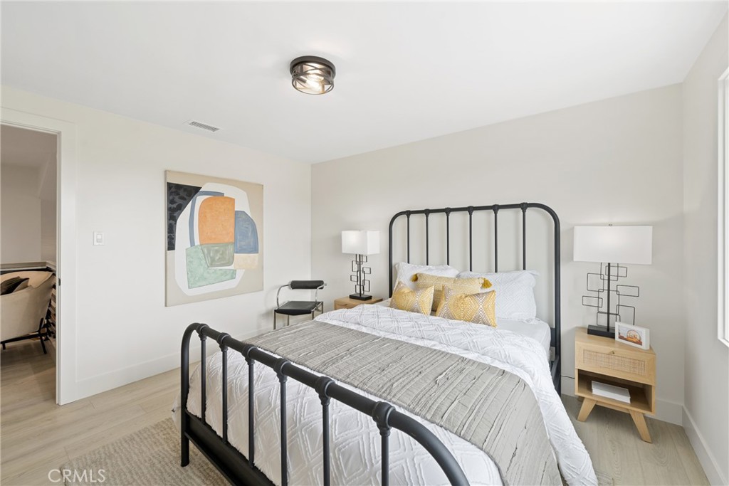 8182 Whitburn Circle