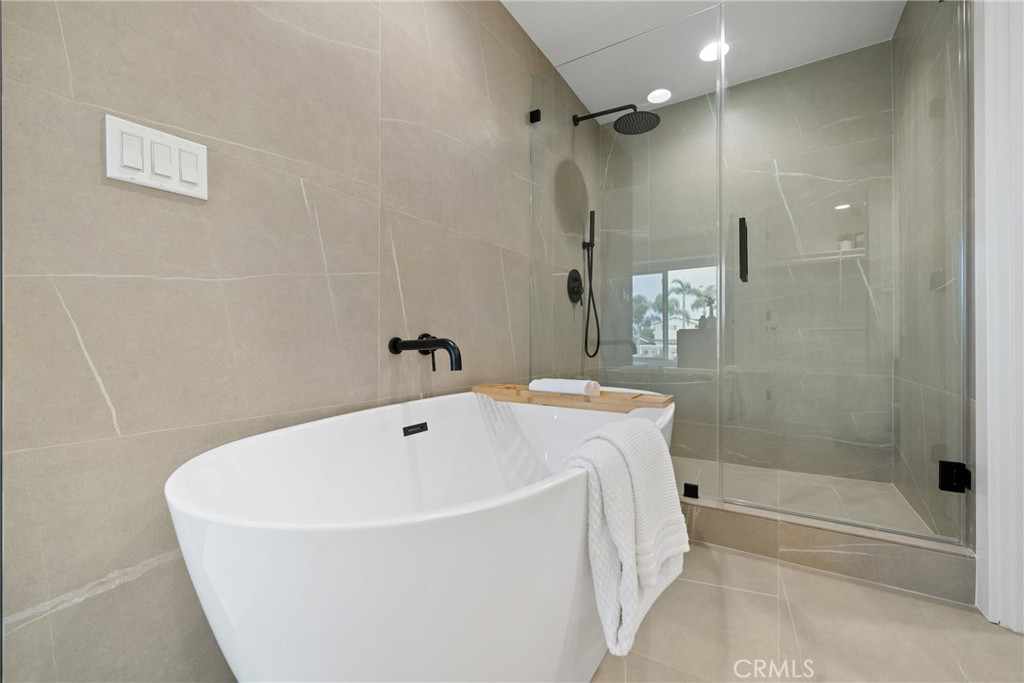 8182 Whitburn Circle