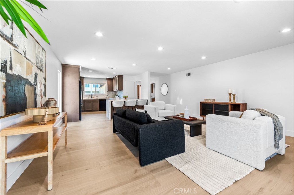 11 Rockrose Way