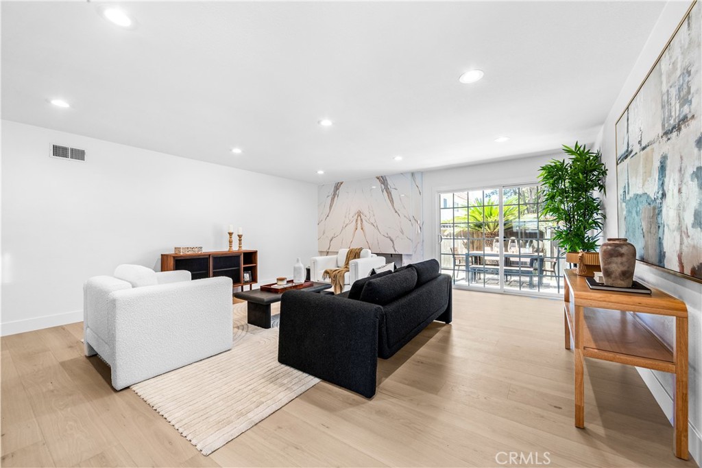 11 Rockrose Way