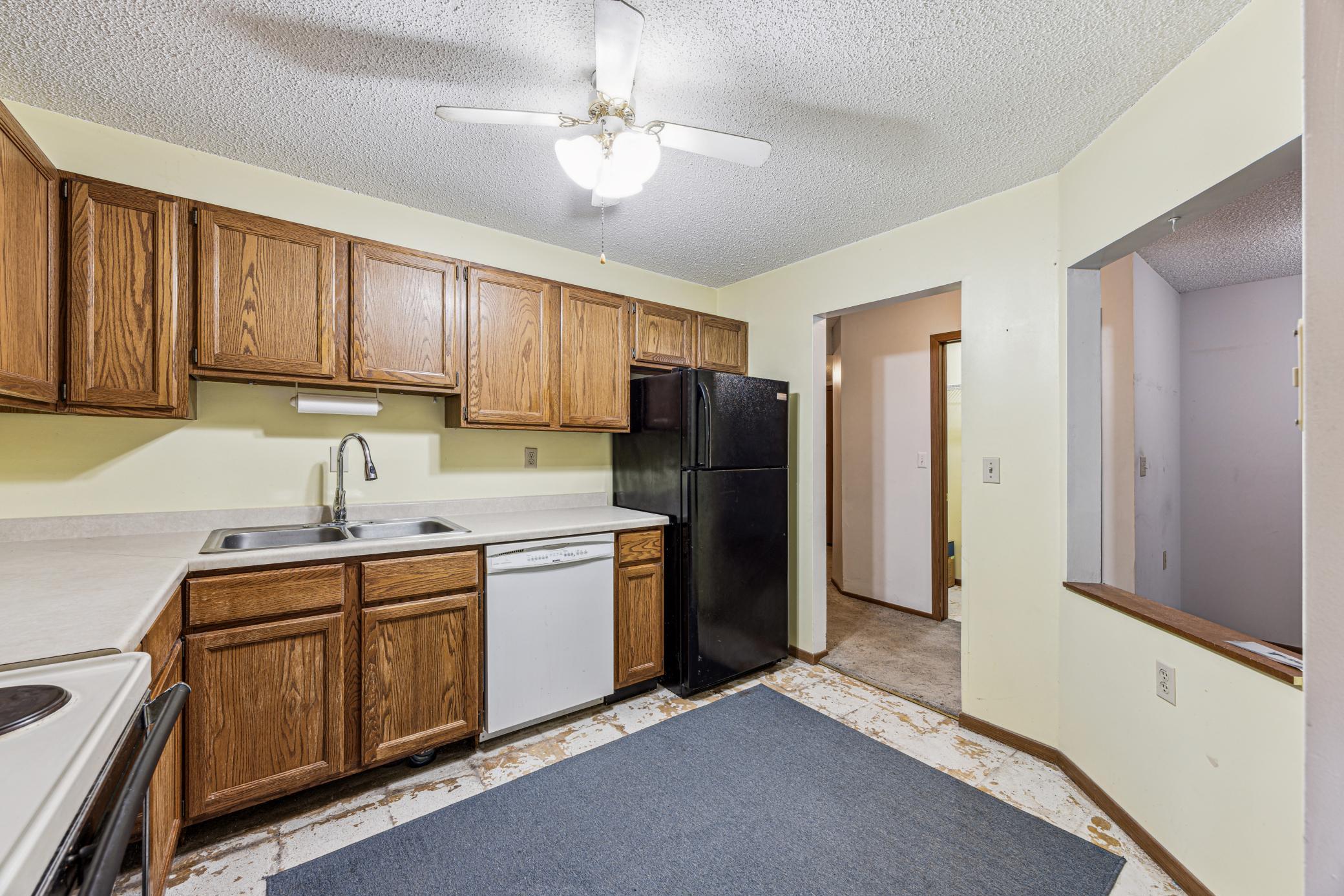 3232 Fremont Avenue N Unit: 309