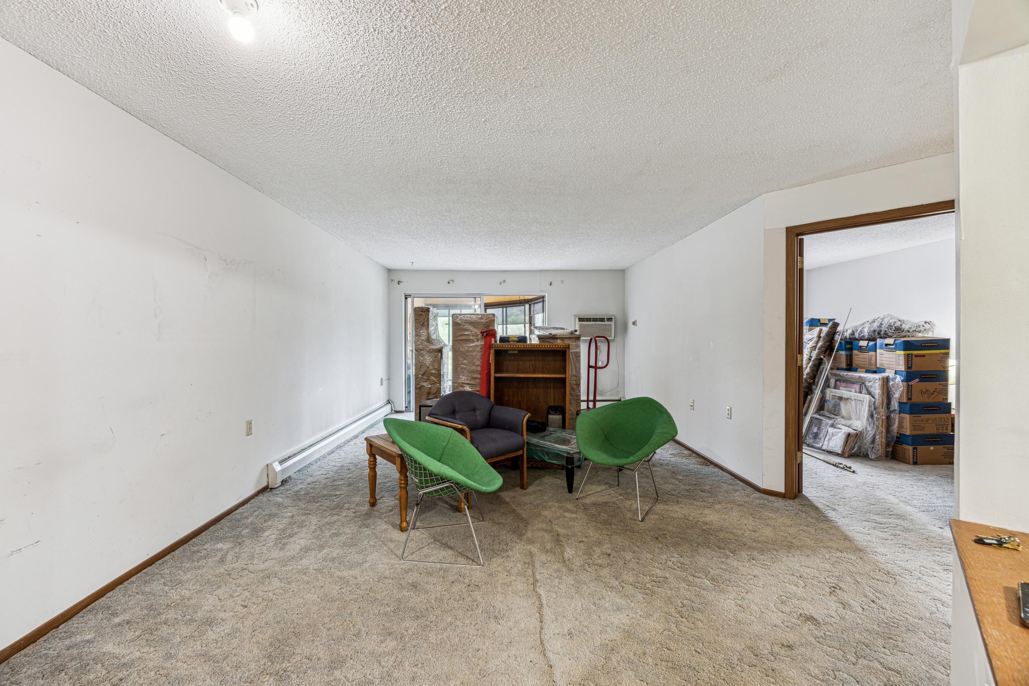 3232 Fremont Avenue N Unit: 309
