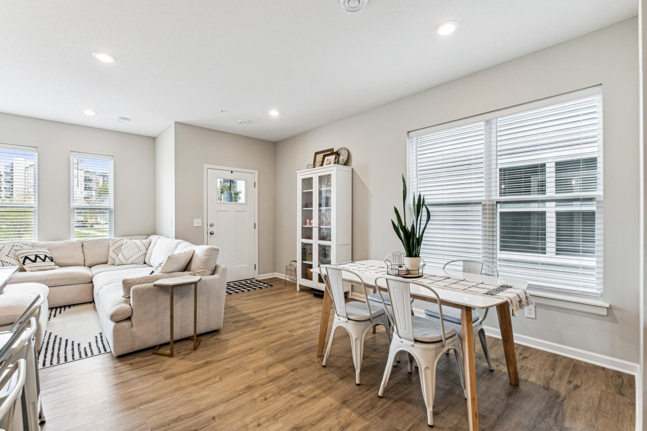 14592 Twin Lakes Circle