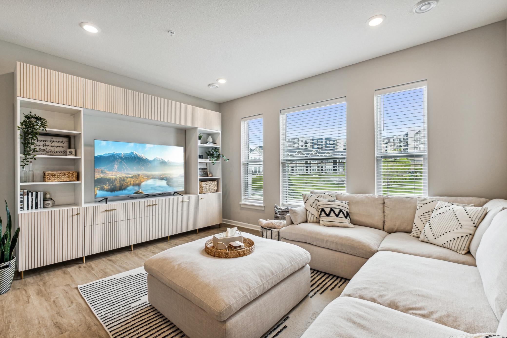 14592 Twin Lakes Circle