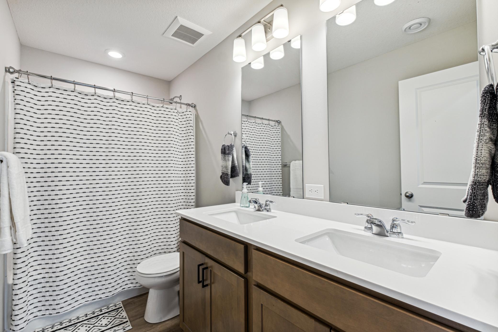 14592 Twin Lakes Circle