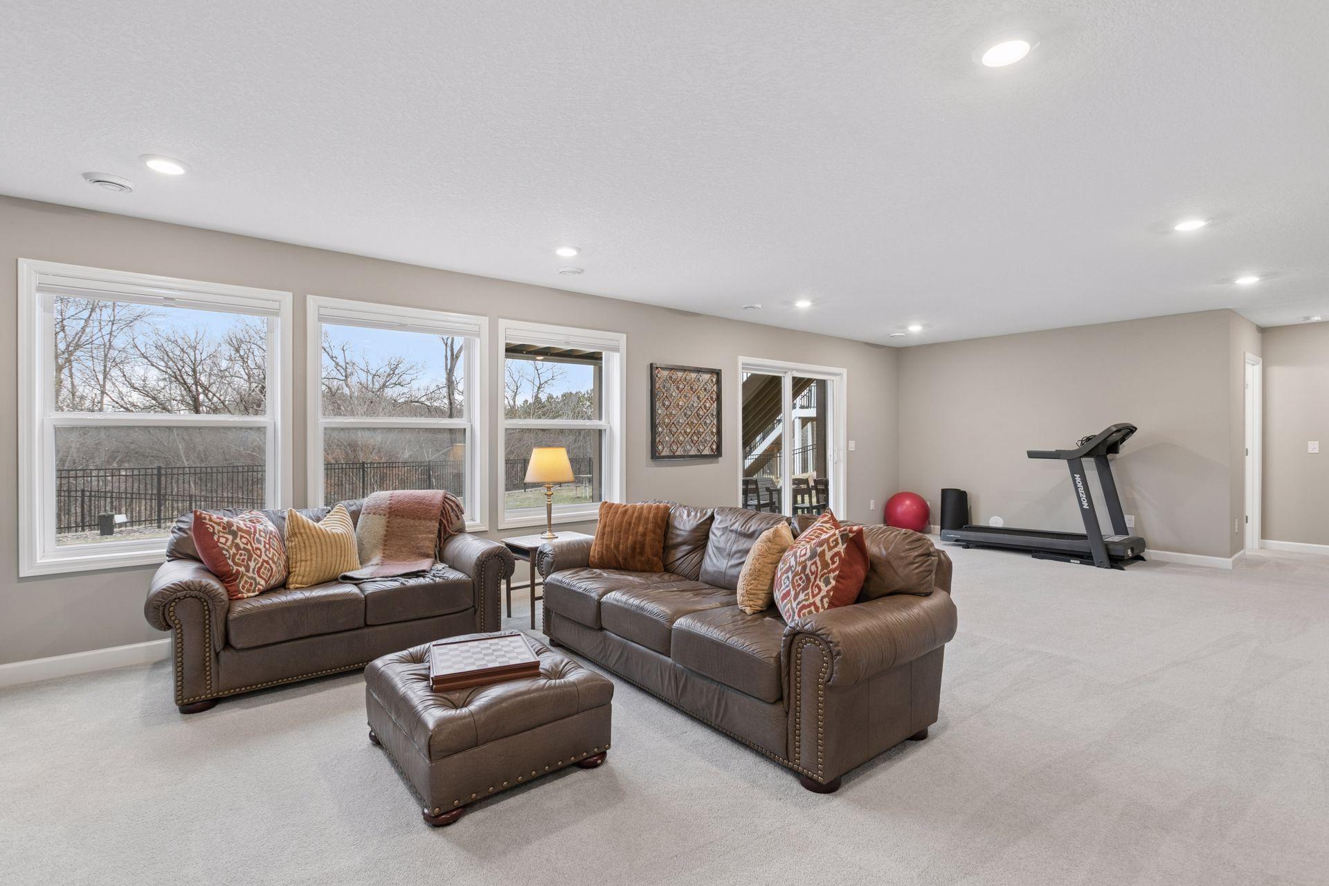 6331 Apple Court
