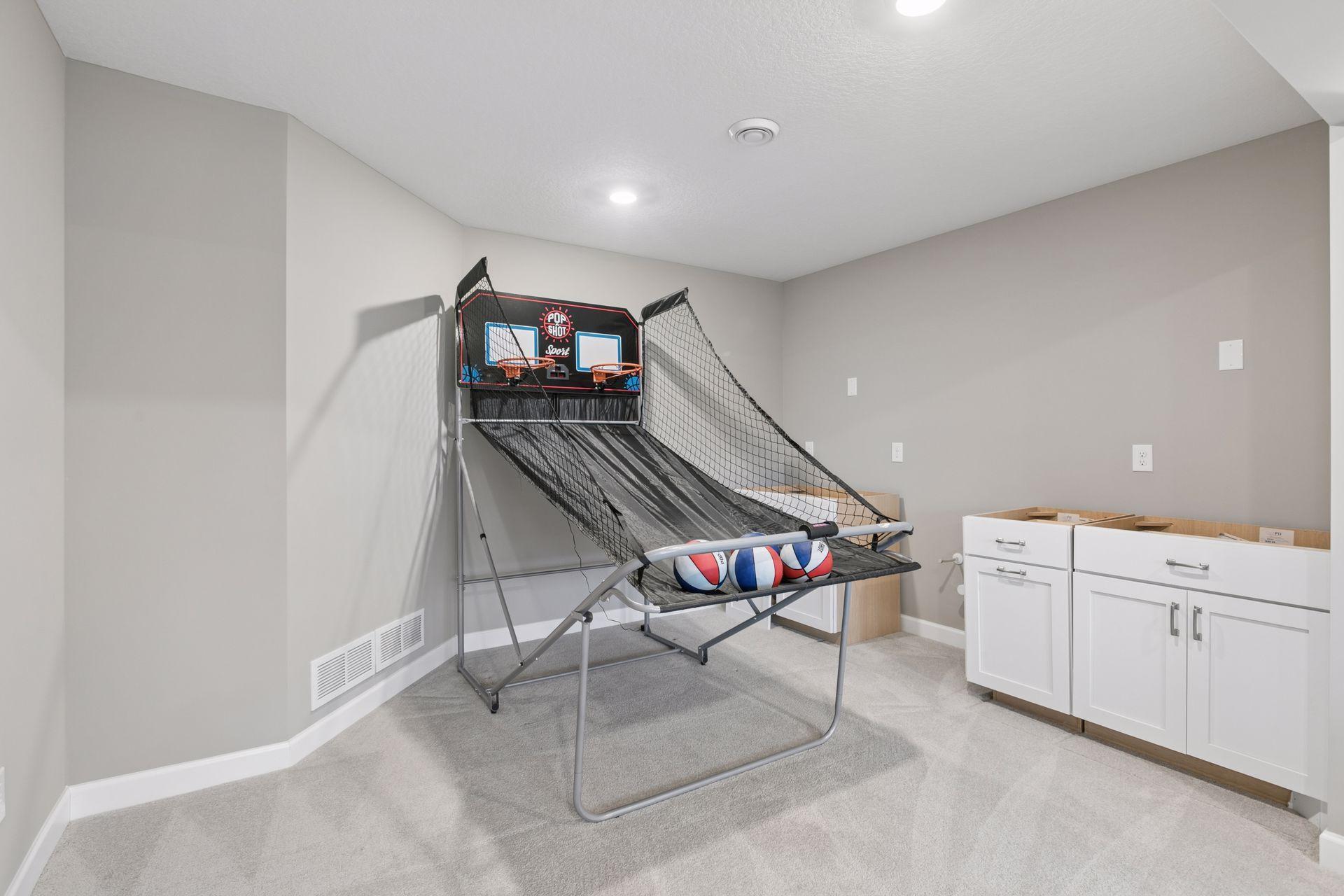 6331 Apple Court