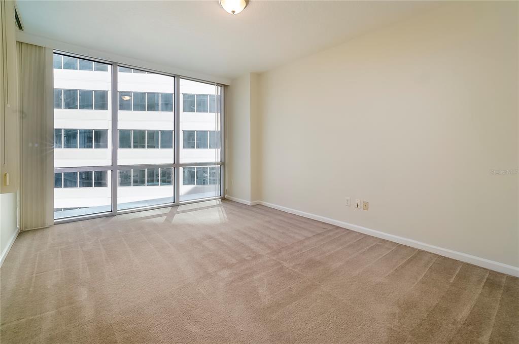 322 E CENTRAL BOULEVARD Unit: 1204