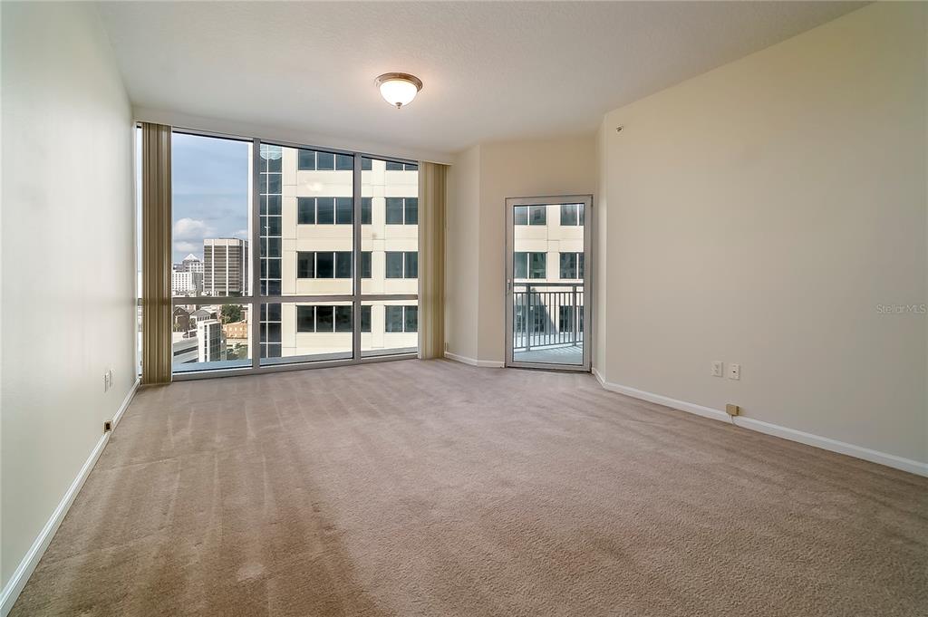 322 E CENTRAL BOULEVARD Unit: 1204