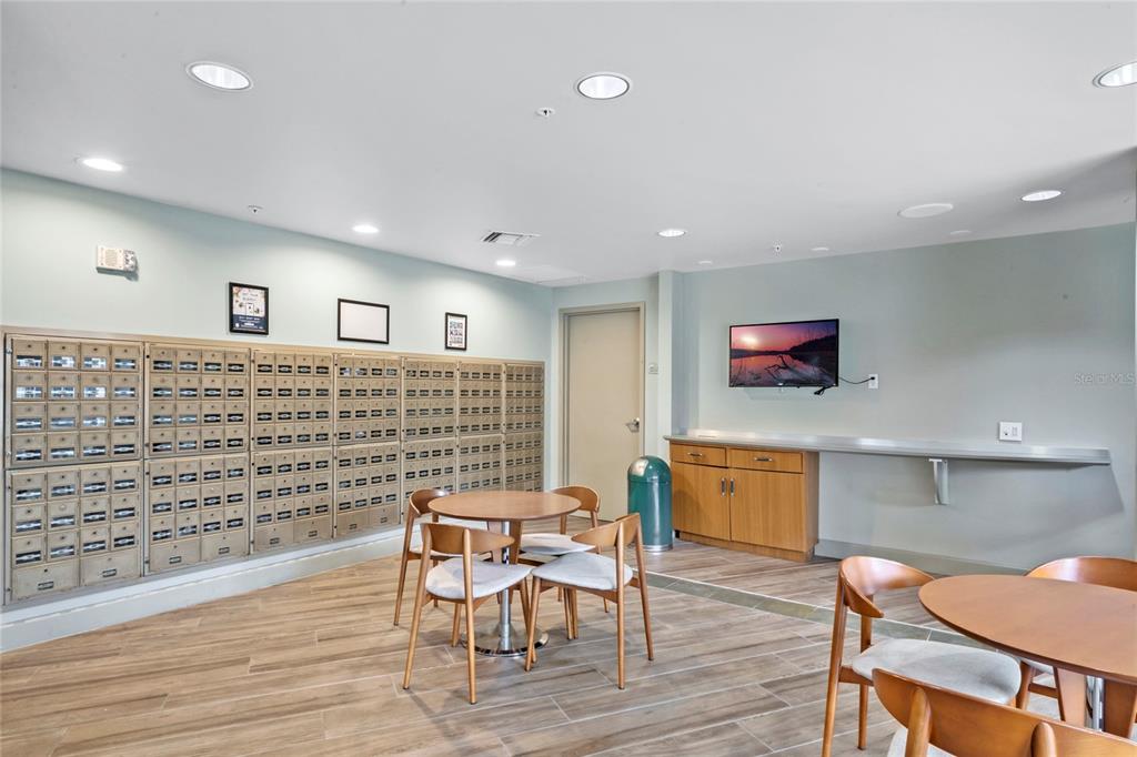322 E CENTRAL BOULEVARD Unit: 1204
