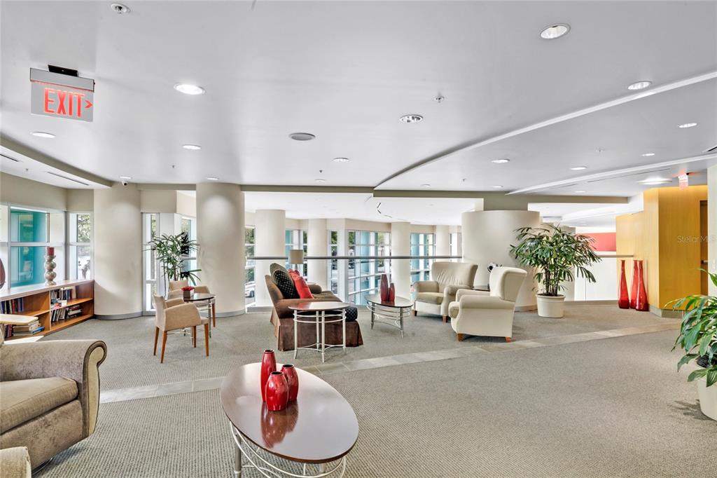 322 E CENTRAL BOULEVARD Unit: 1204