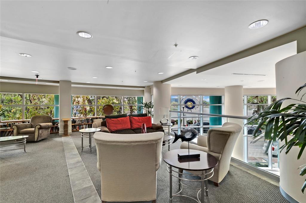 322 E CENTRAL BOULEVARD Unit: 1204
