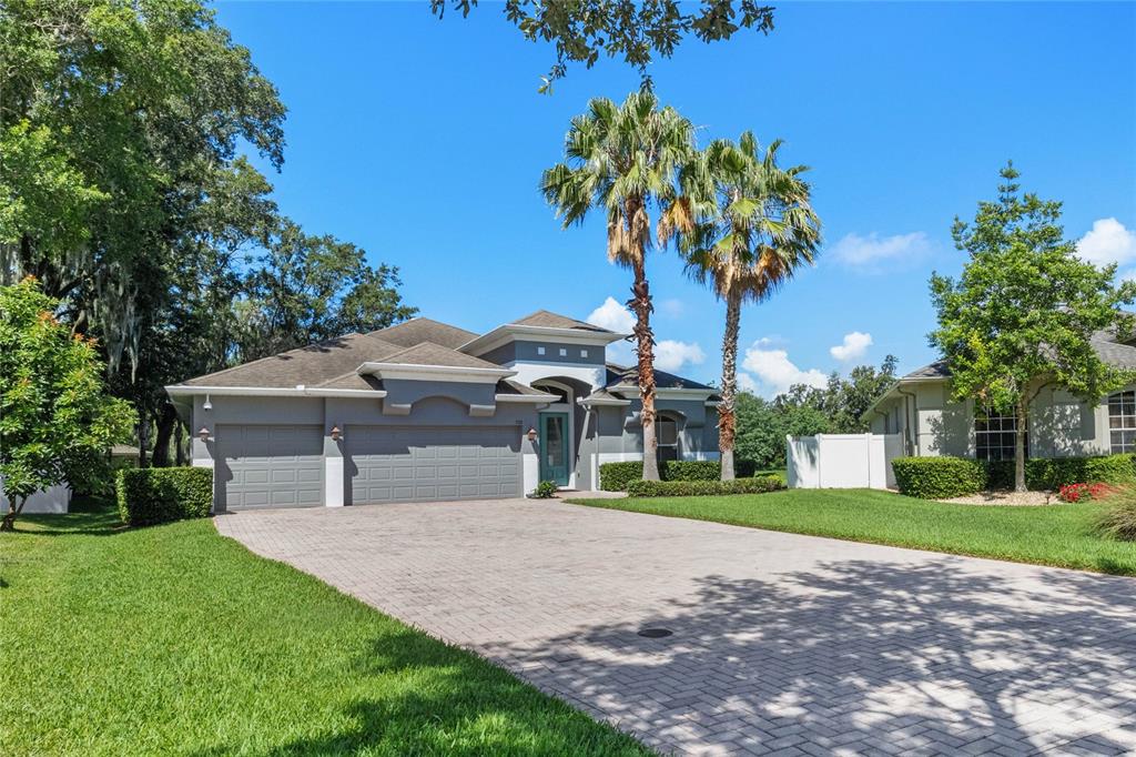 739 BAINBRIDGE LOOP