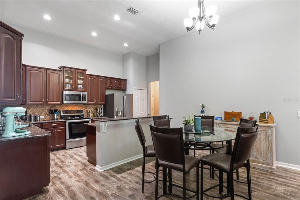 739 BAINBRIDGE LOOP