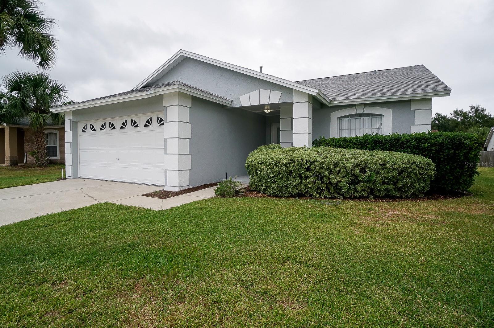 1535 INDIAN OAKS TRAIL