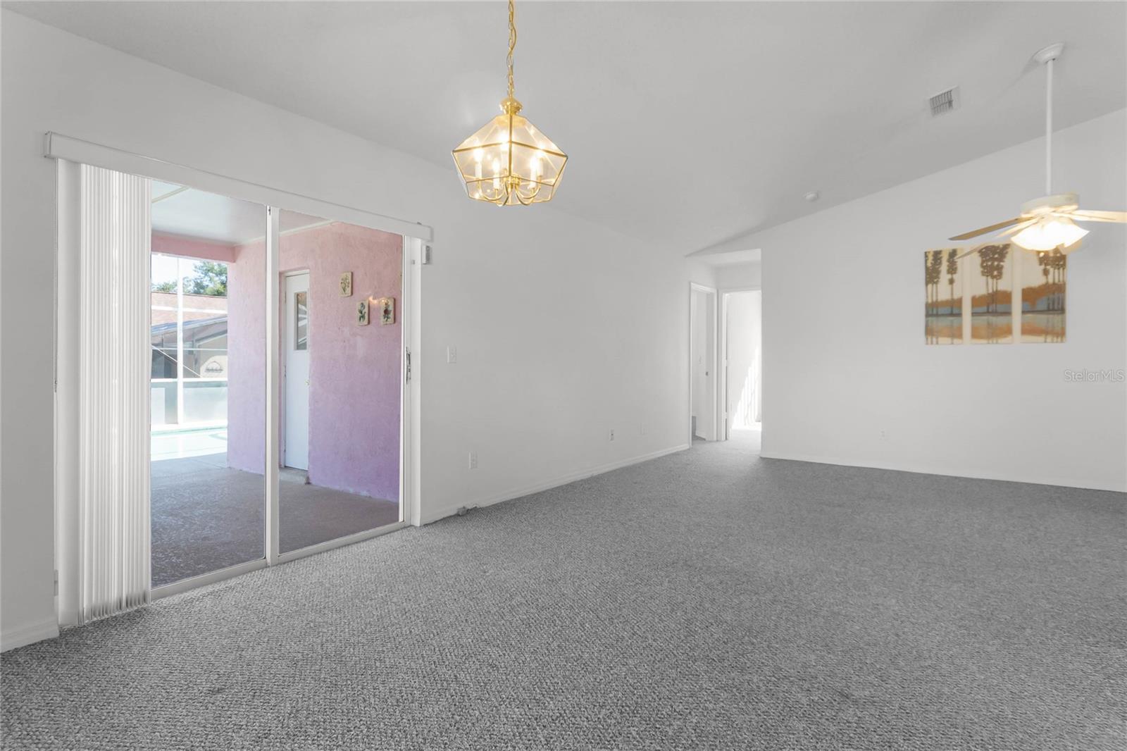 1535 INDIAN OAKS TRAIL