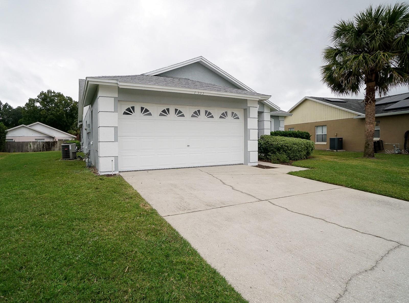 1535 INDIAN OAKS TRAIL