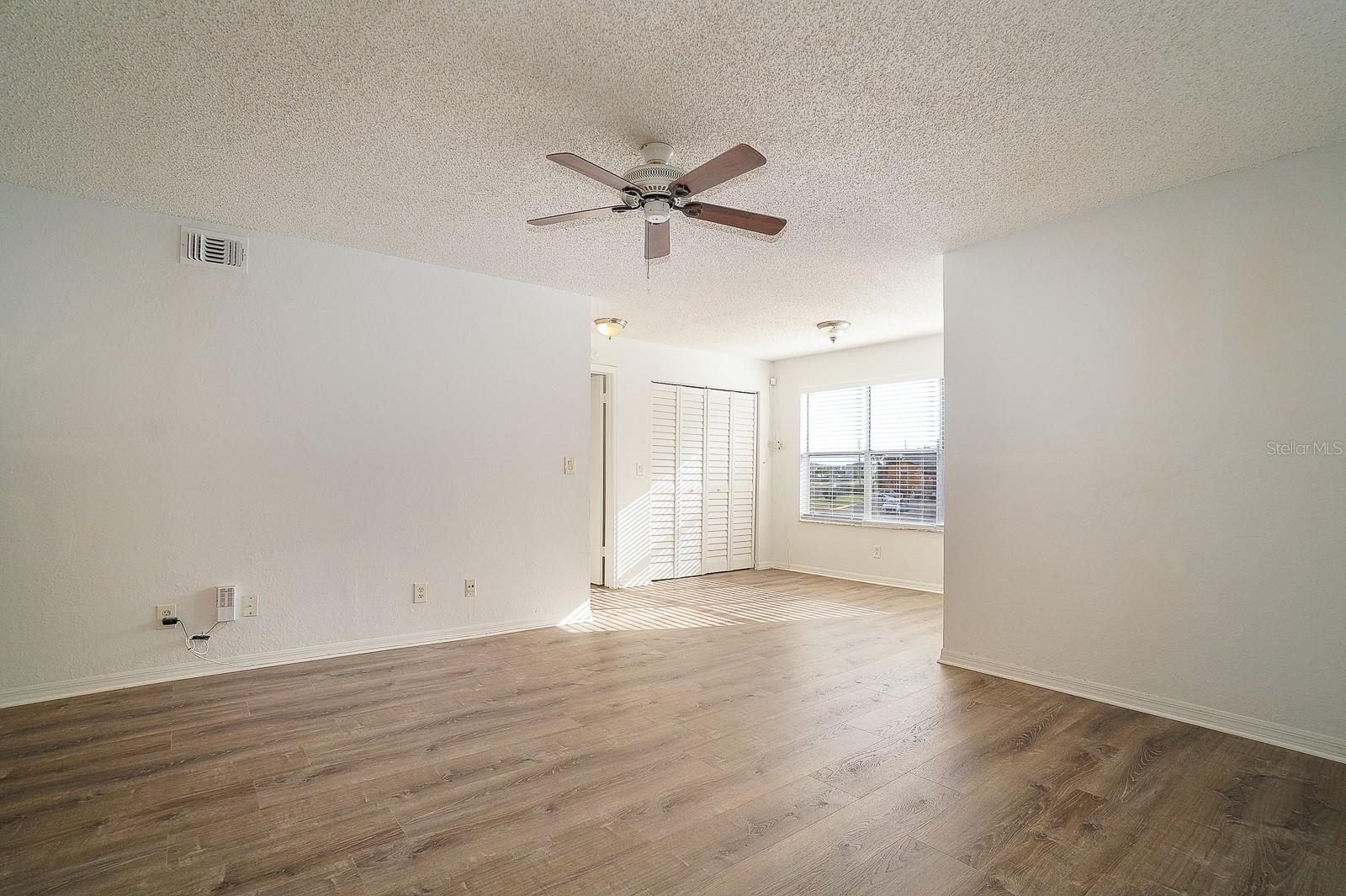 4630 COMMANDER DRIVE Unit: 1028
