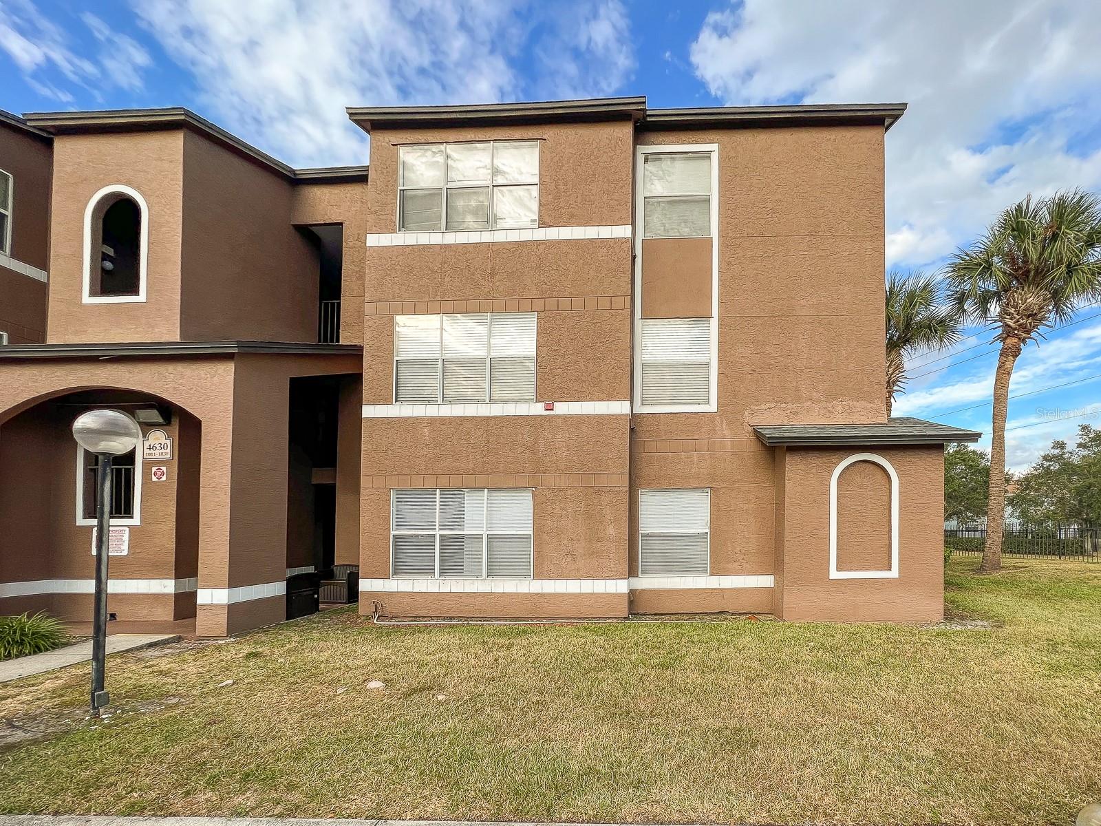 4630 COMMANDER DRIVE Unit: 1028