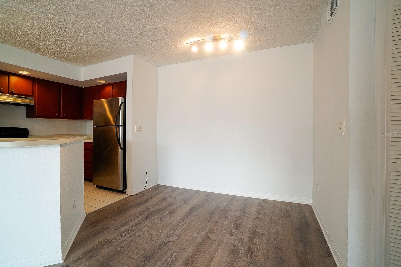4630 COMMANDER DRIVE Unit: 1028