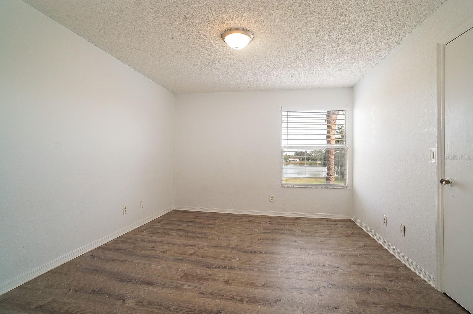 4630 COMMANDER DRIVE Unit: 1028
