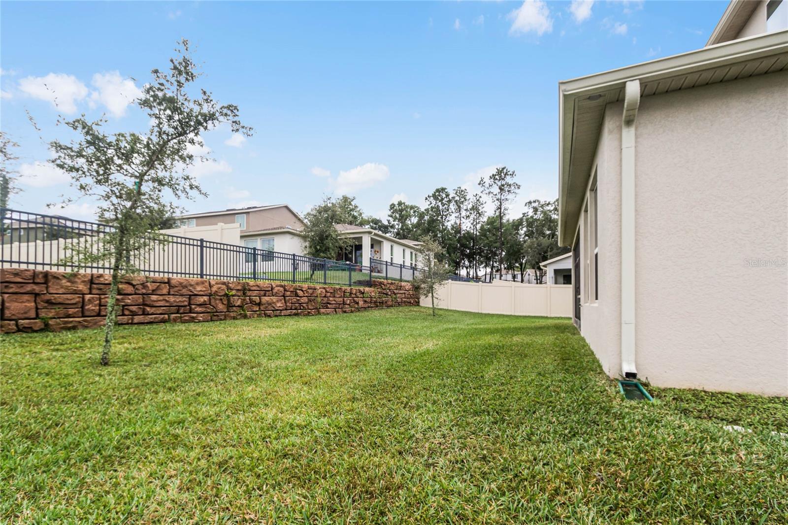 1523 AMERICAN BEECH PARKWAY