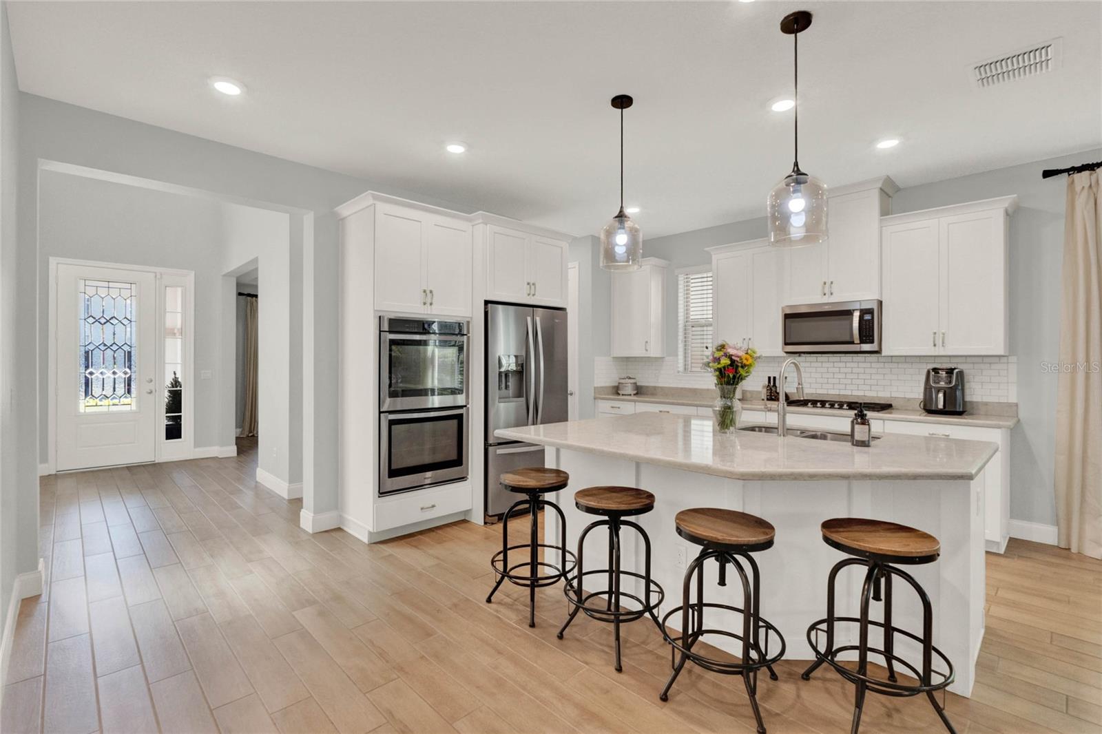 8330 VIVARO ISLE WAY