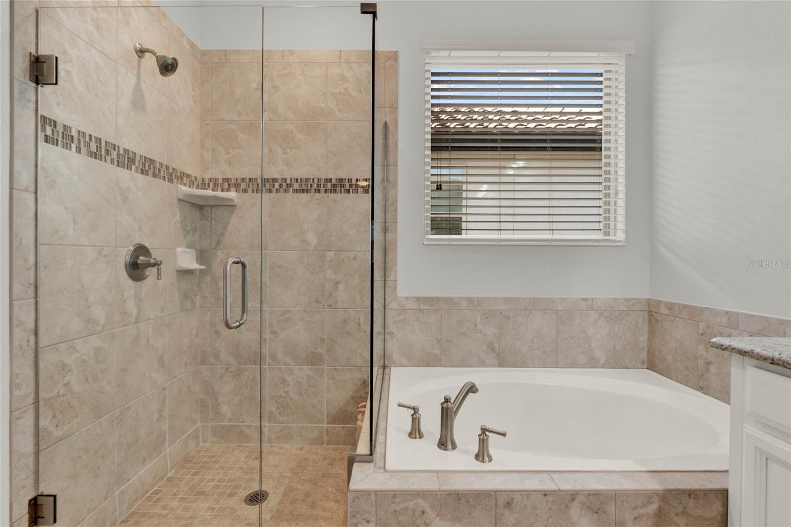 8330 VIVARO ISLE WAY