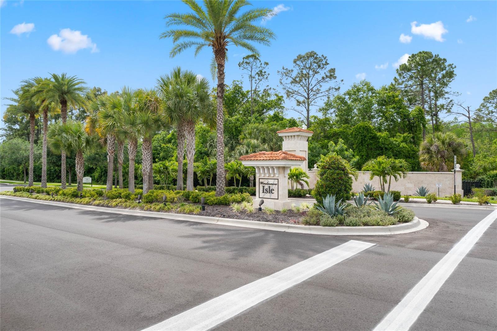 8330 VIVARO ISLE WAY