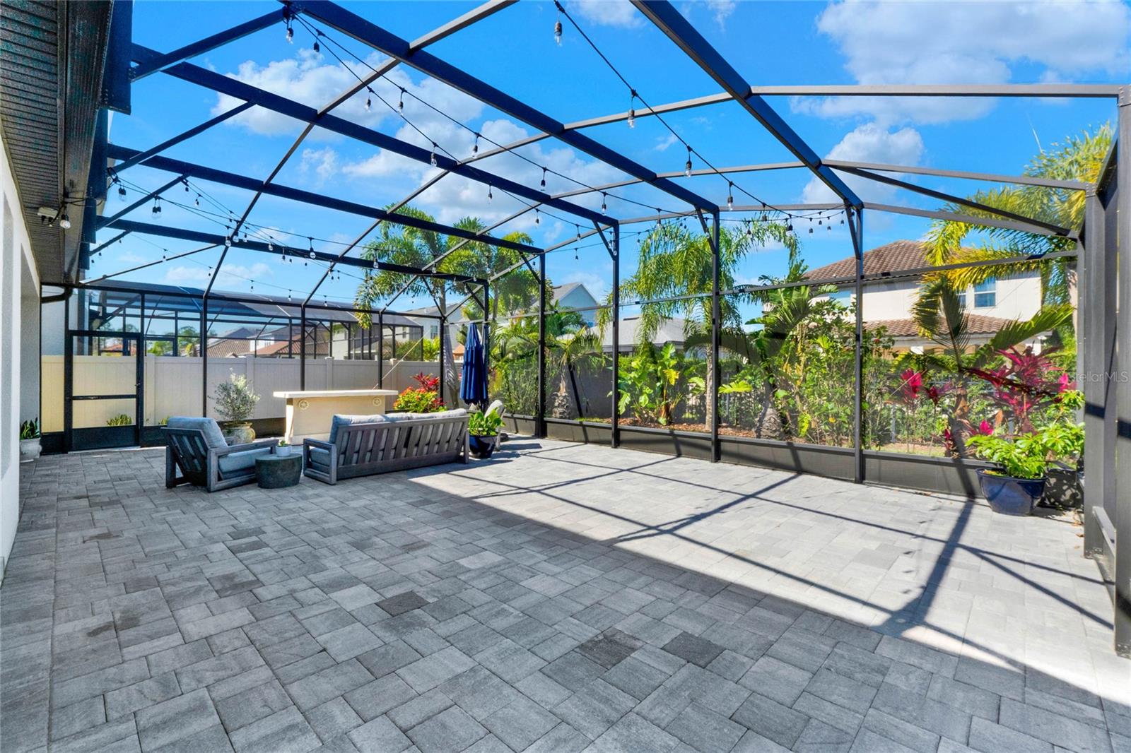 8330 VIVARO ISLE WAY