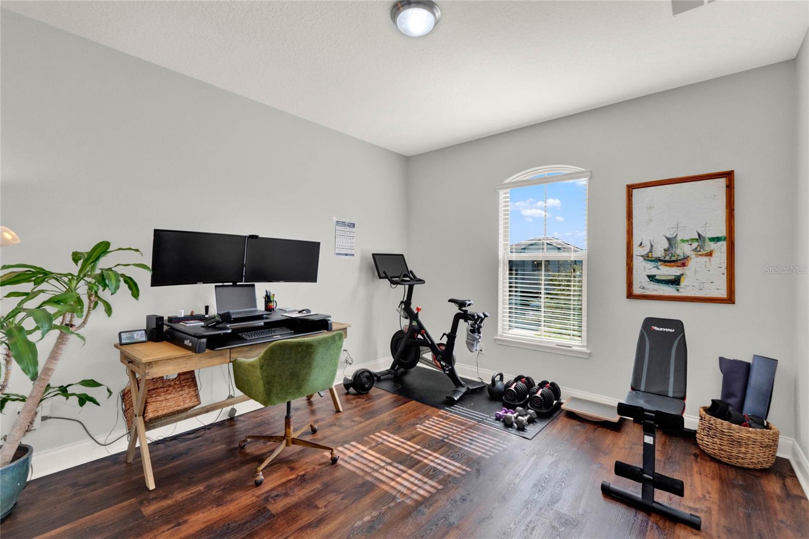 8330 VIVARO ISLE WAY