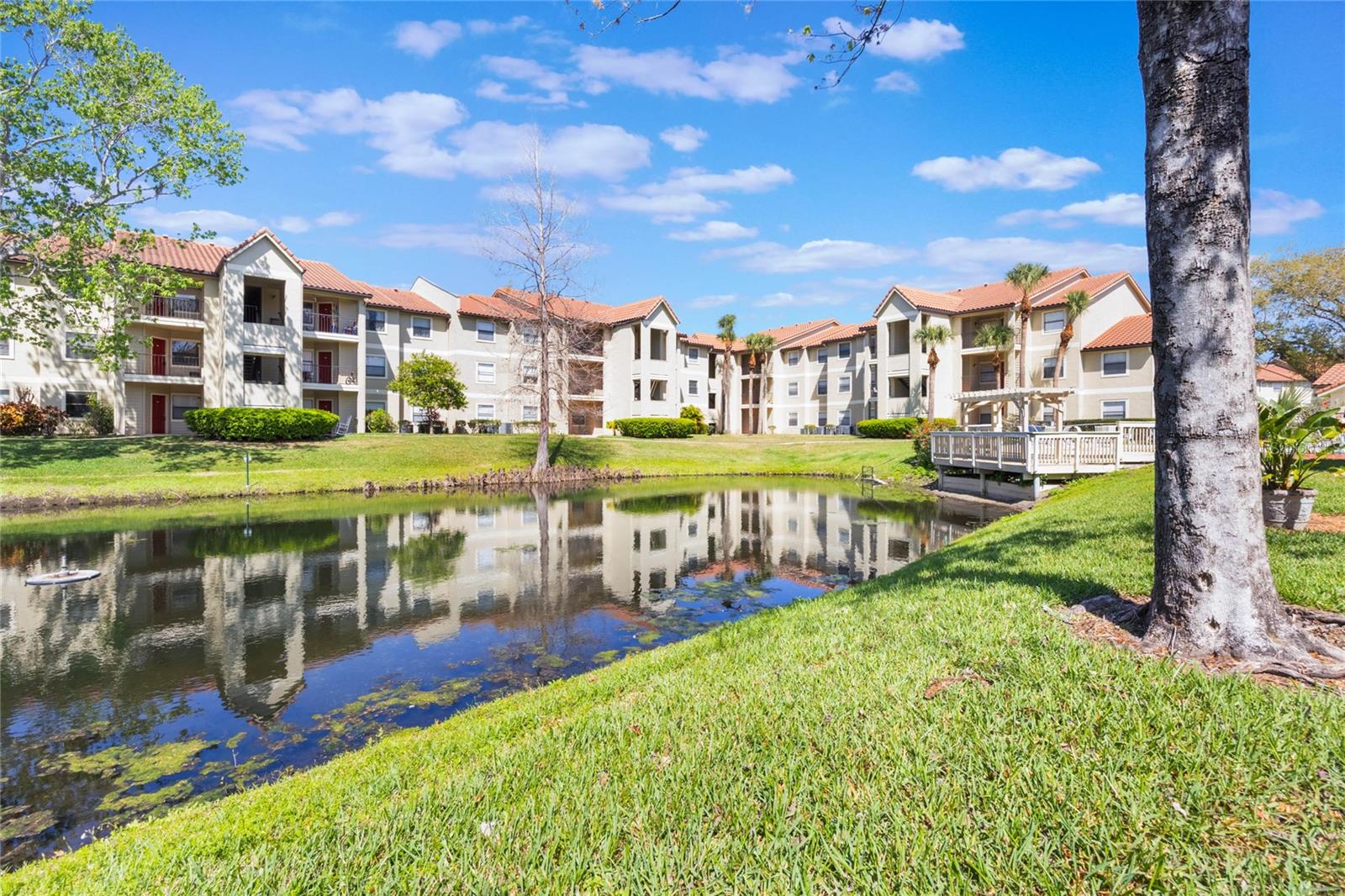 3004 PARKWAY BLVD #203