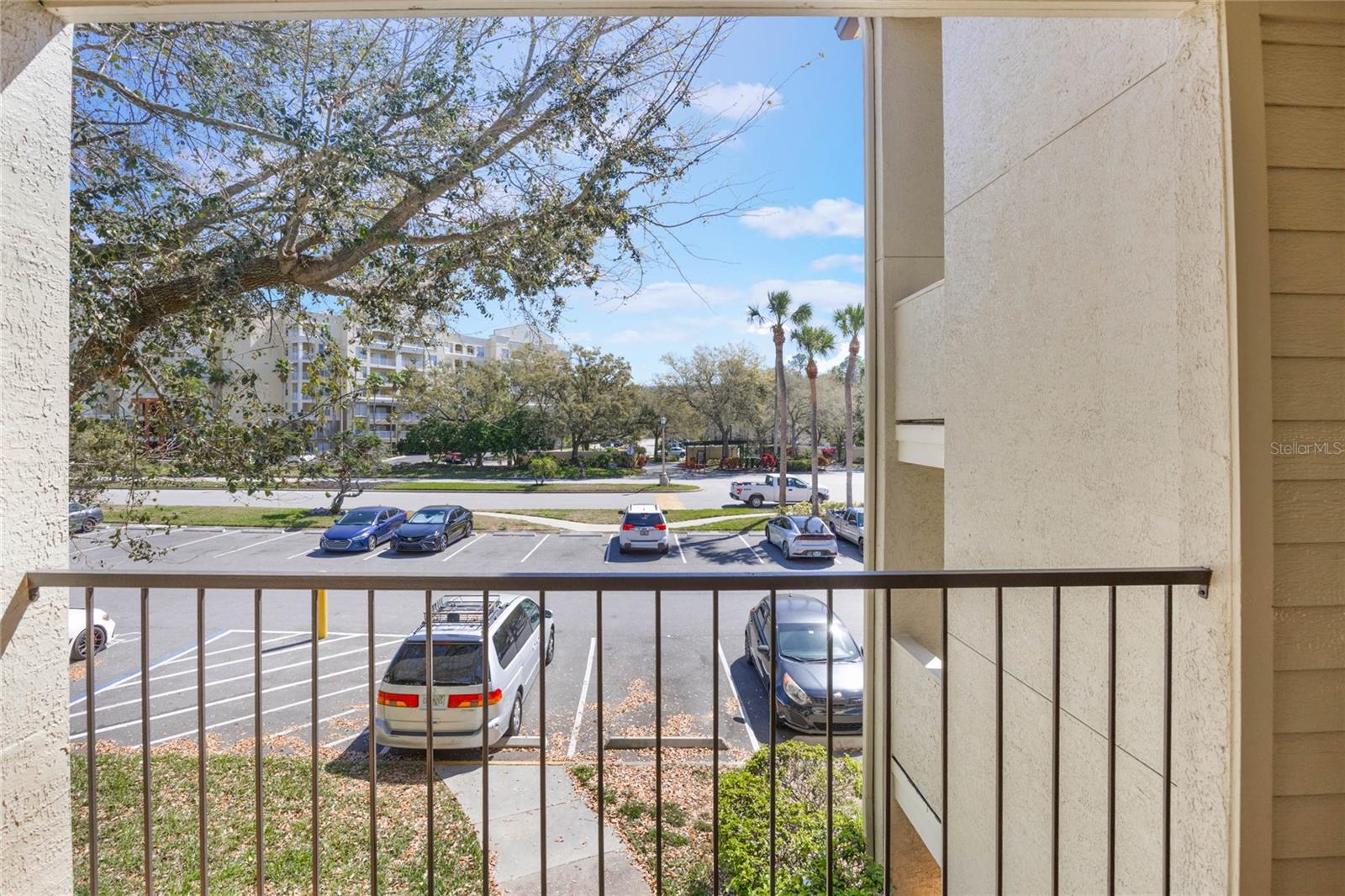 3004 PARKWAY BLVD #203