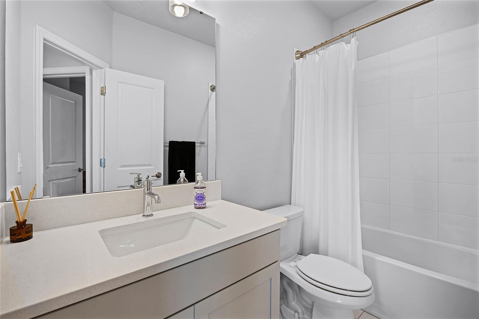 1118 EAGLES PASS WAY