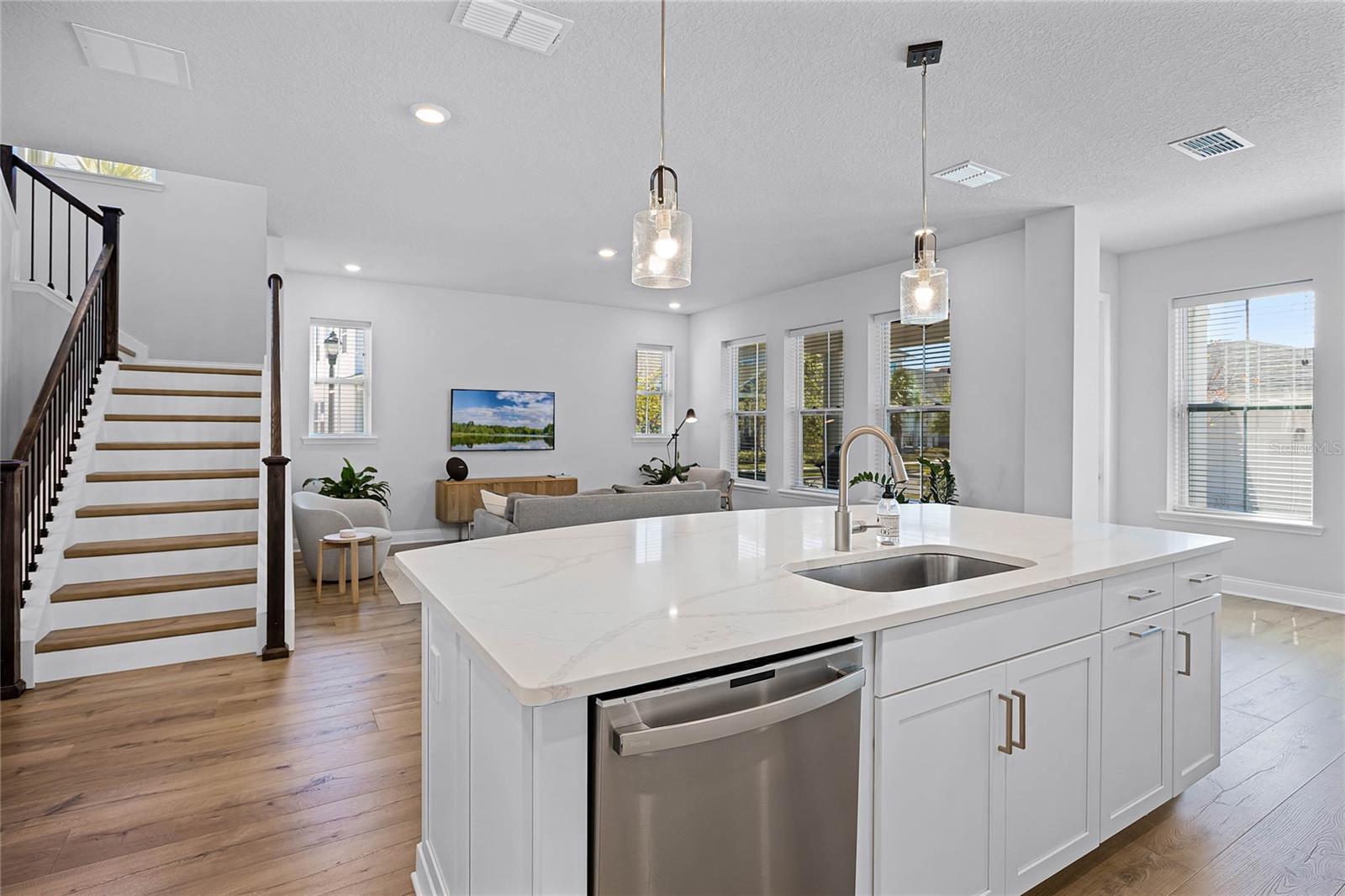 1118 EAGLES PASS WAY