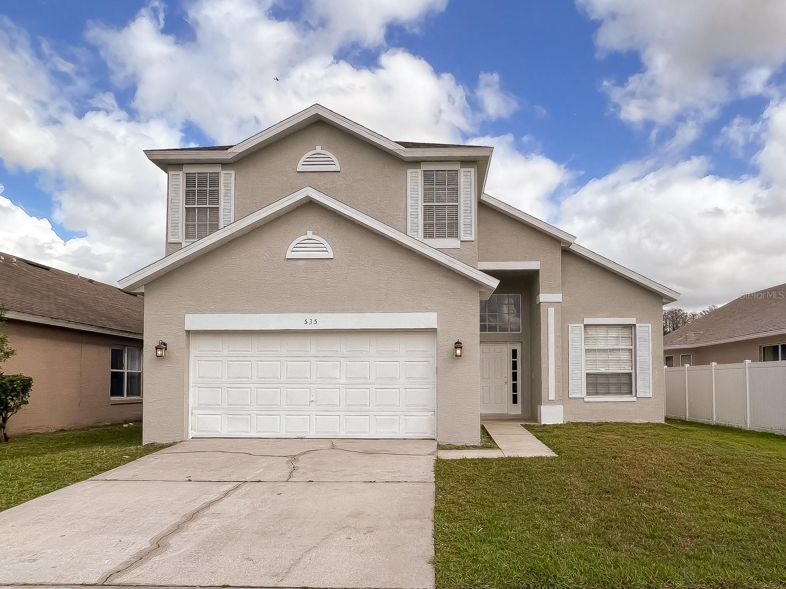 535 TREE SHORE DR