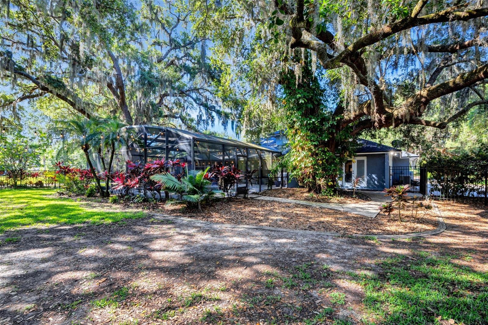 5301 FOREST BREEZE CT