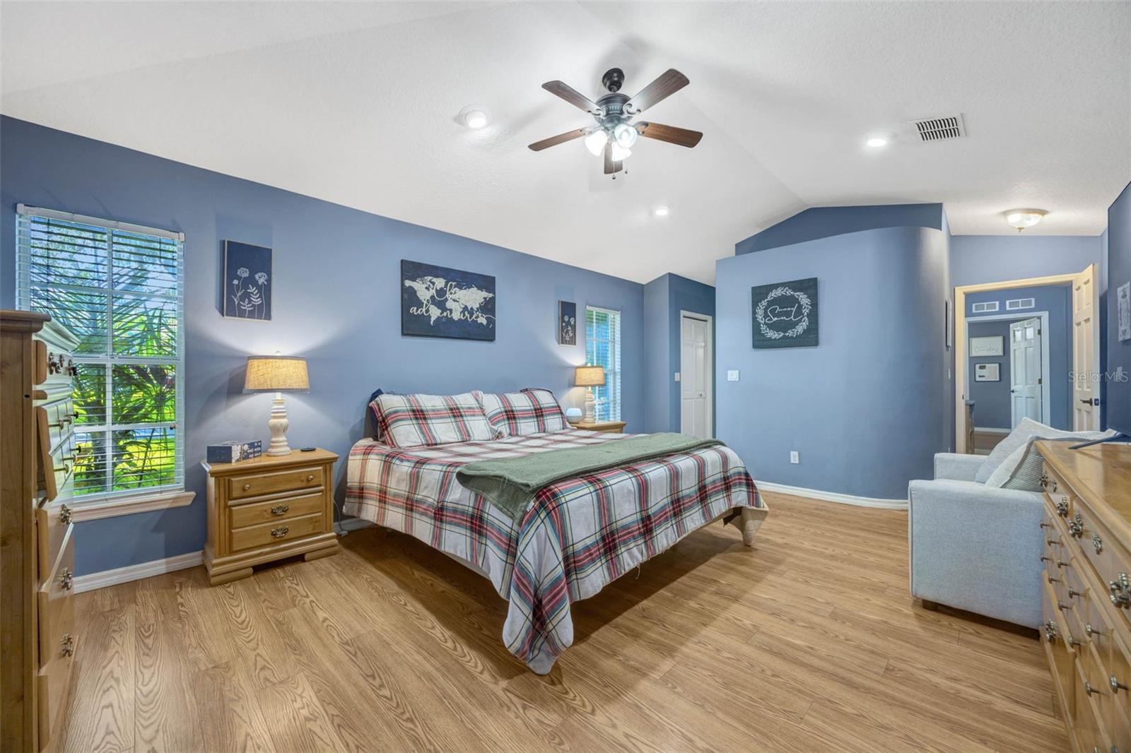 5301 FOREST BREEZE CT