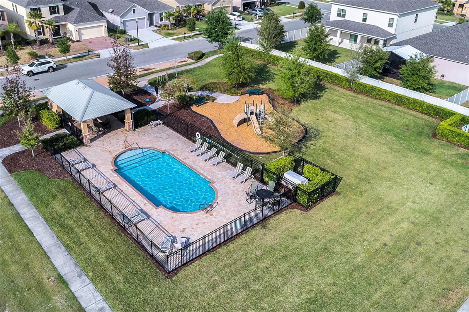 1476 PINE MARSH LOOP