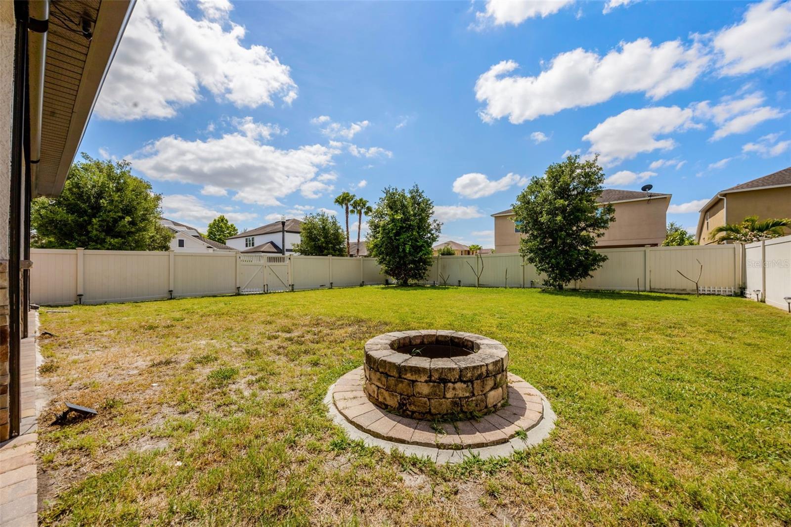 1476 PINE MARSH LOOP