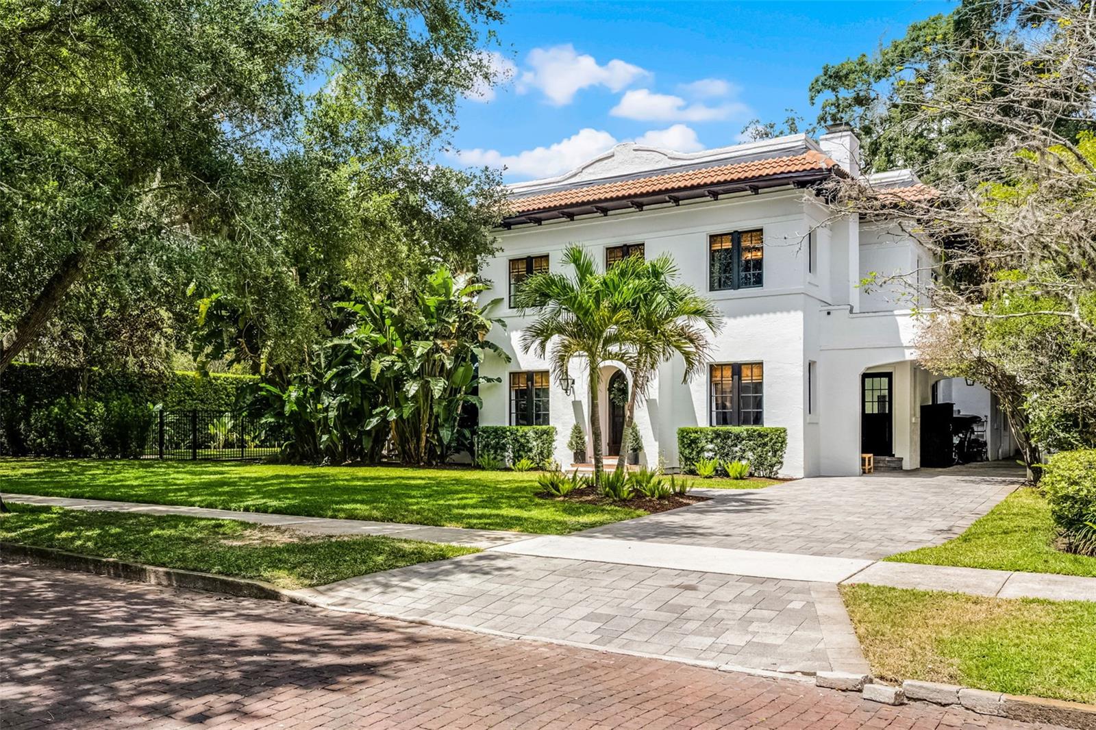 906 ALHAMBRA CT