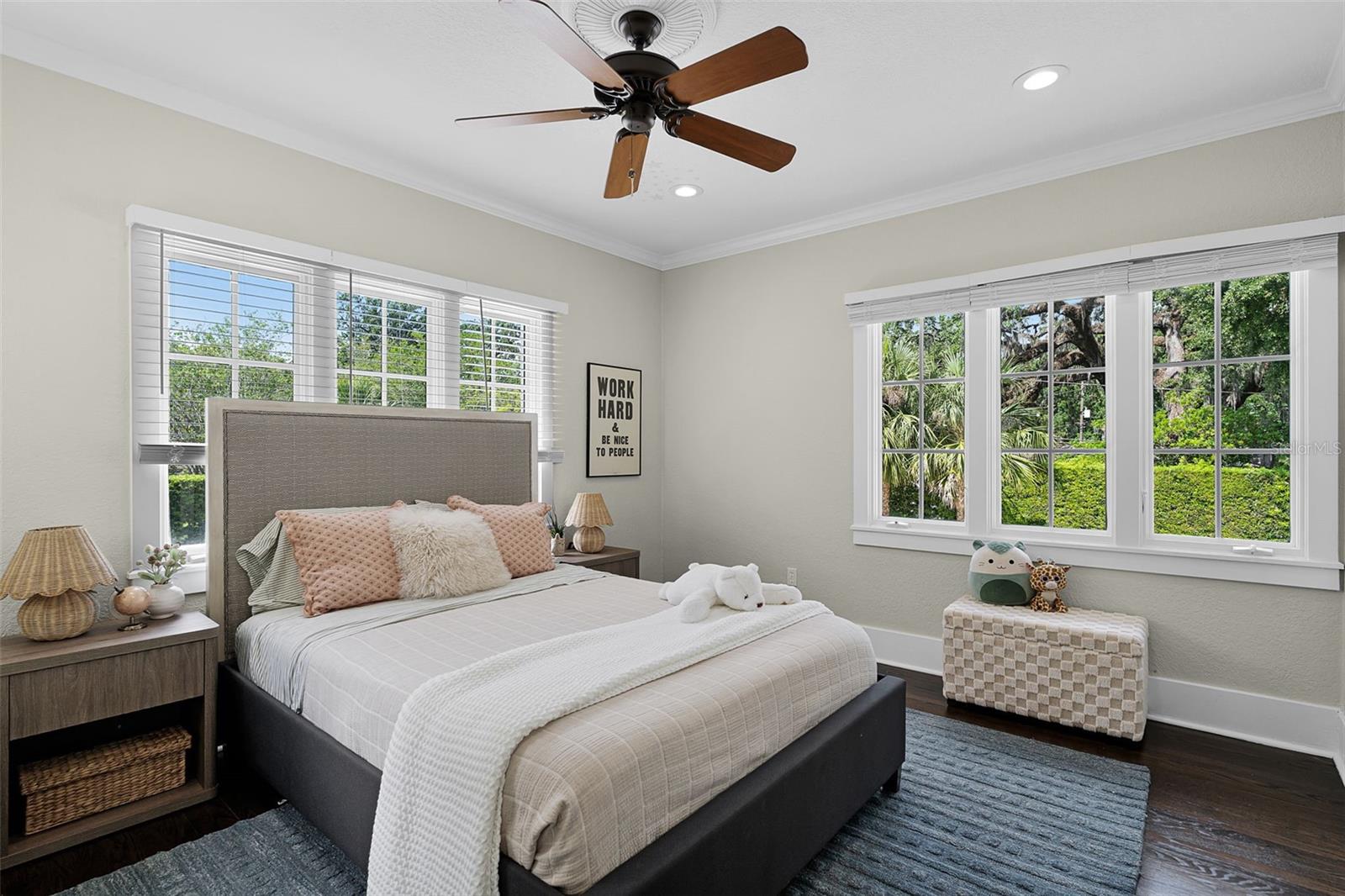 906 ALHAMBRA CT