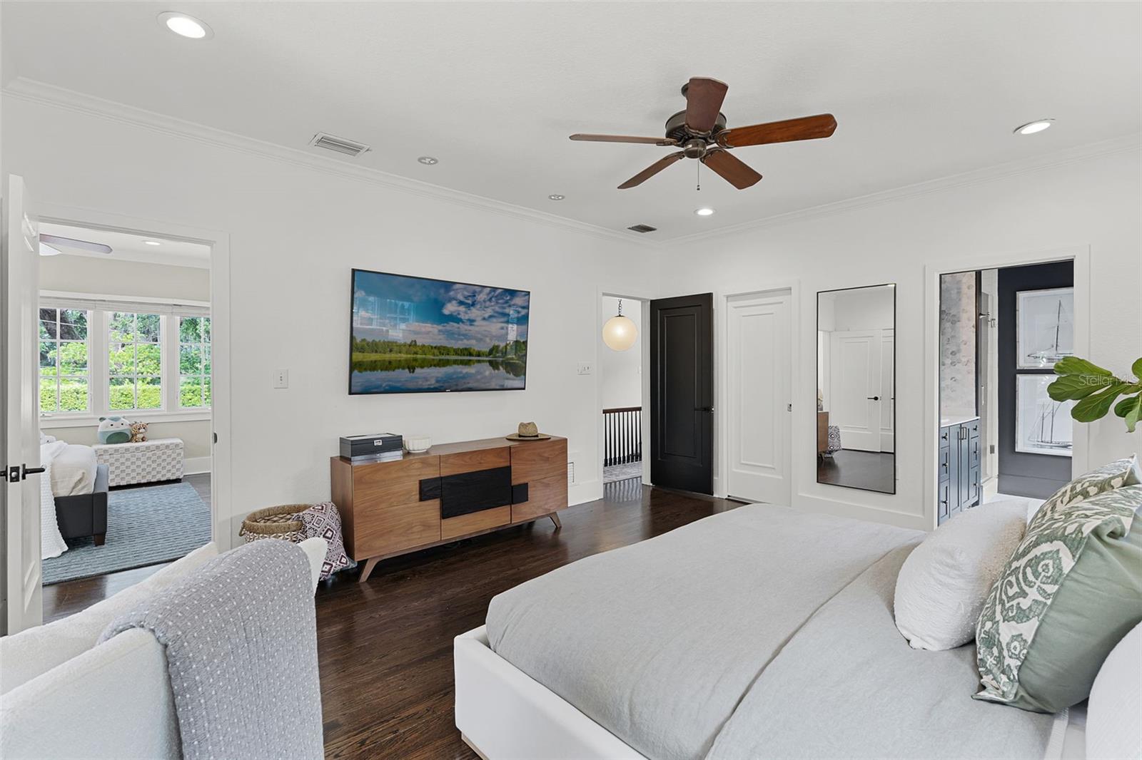 906 ALHAMBRA CT